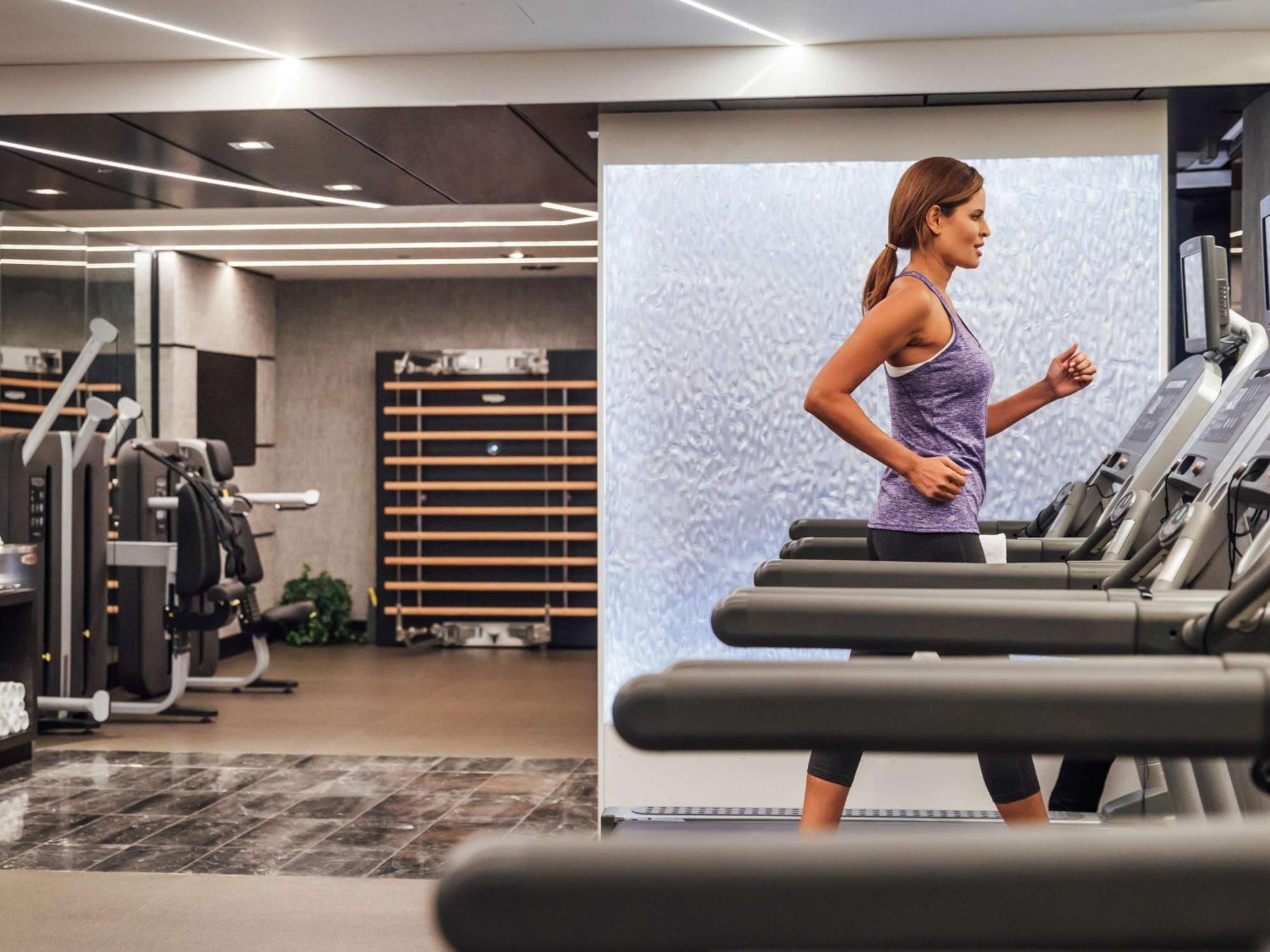 Sofitel Chicago Magnificent Mile Hotel Exterior photo The Fitness Center at The Ritz-Carlton, Boston Common